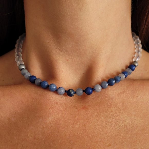 Rocktula Jewelry - Choker Necklace Aventurine Hematite & Clear Quartz Knotted Silk Rocktula NWT